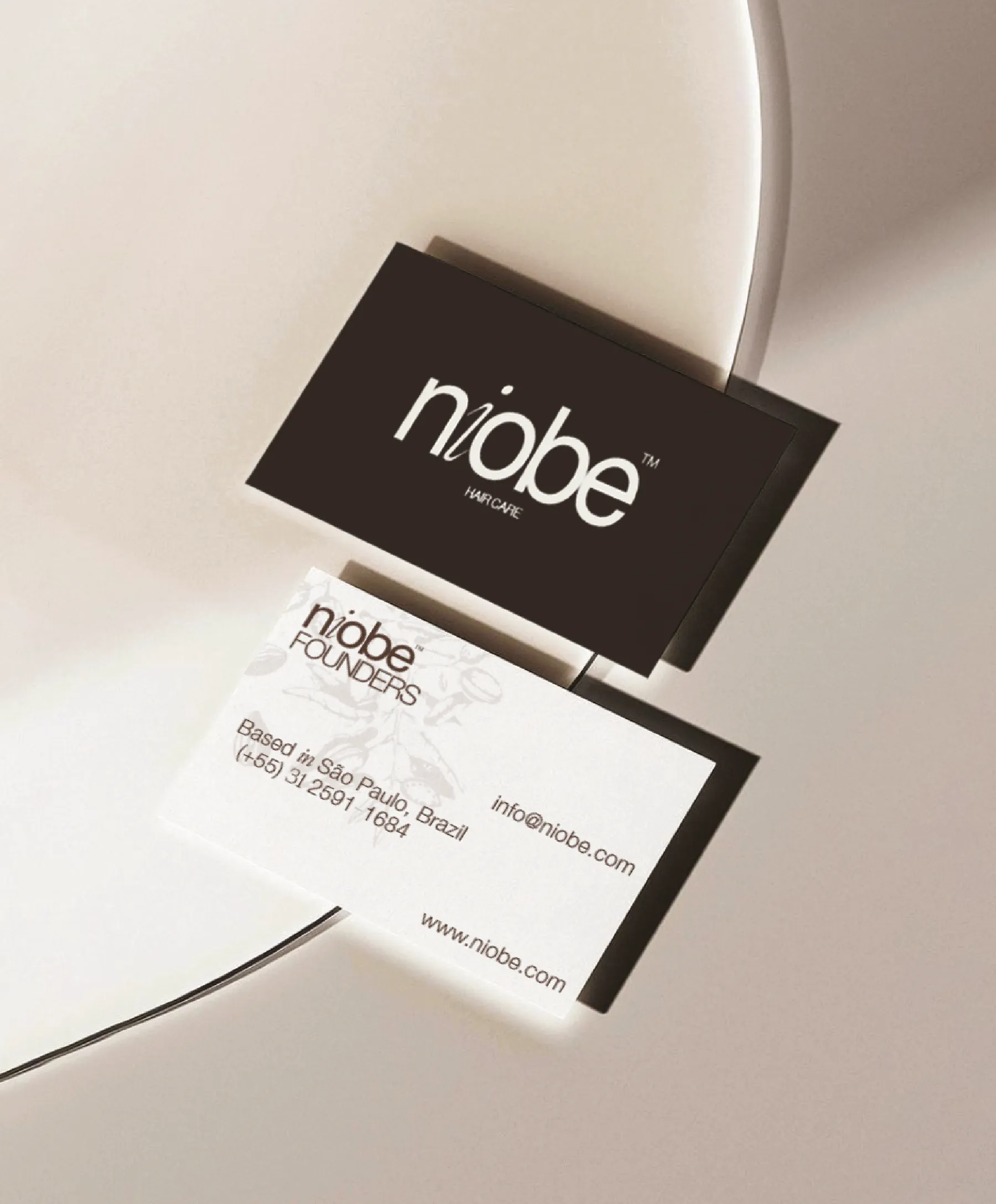 Niobe targetes de visita
